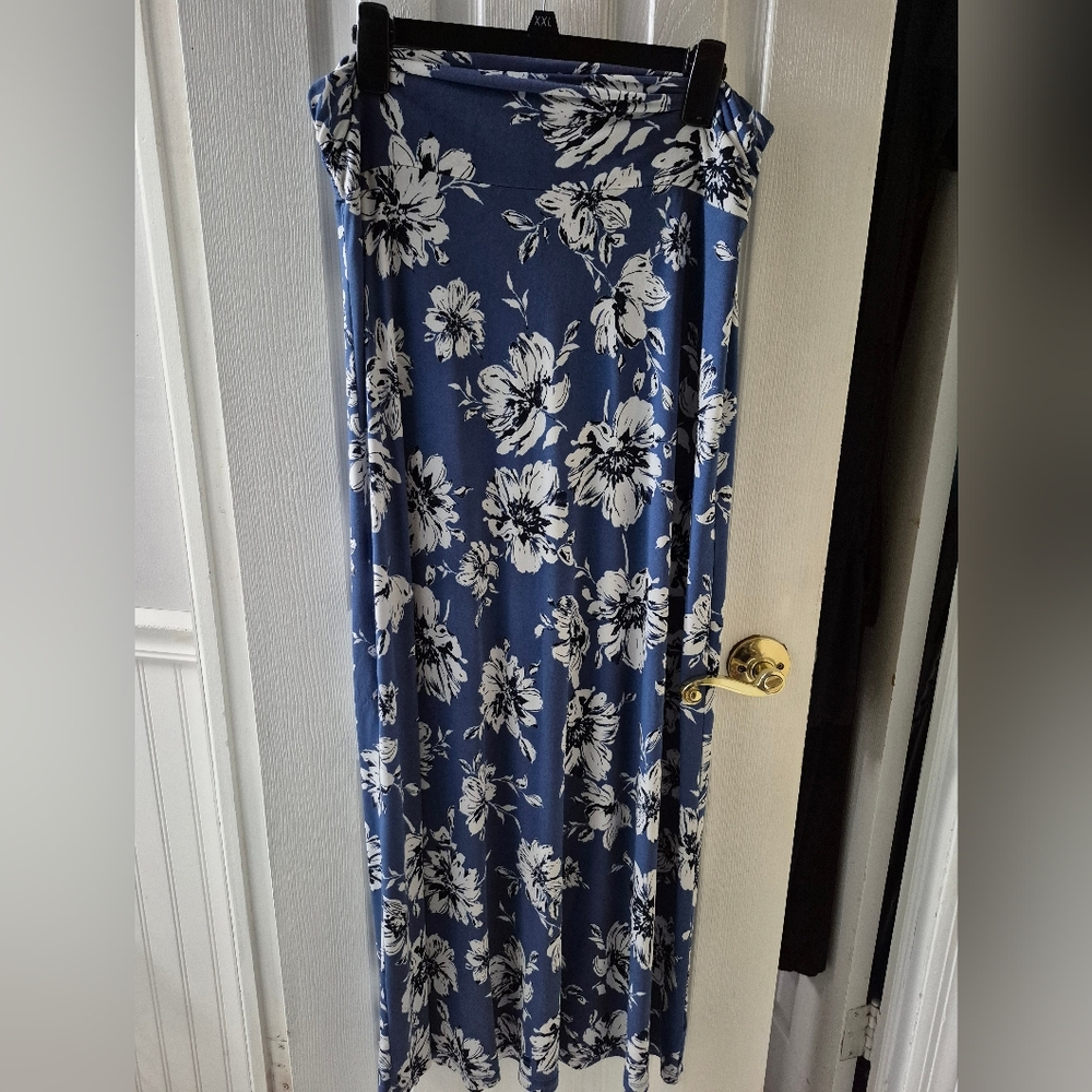 Blue and White Maxi Slip Skirt for Casual Wear